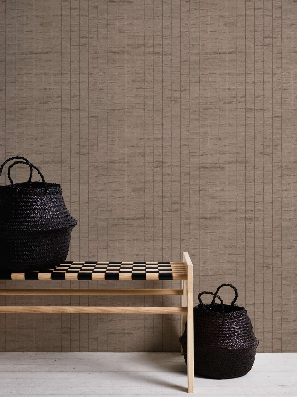             Vliesbehang in Aziatische stijl met bamboemuuroptiek - bruin
        