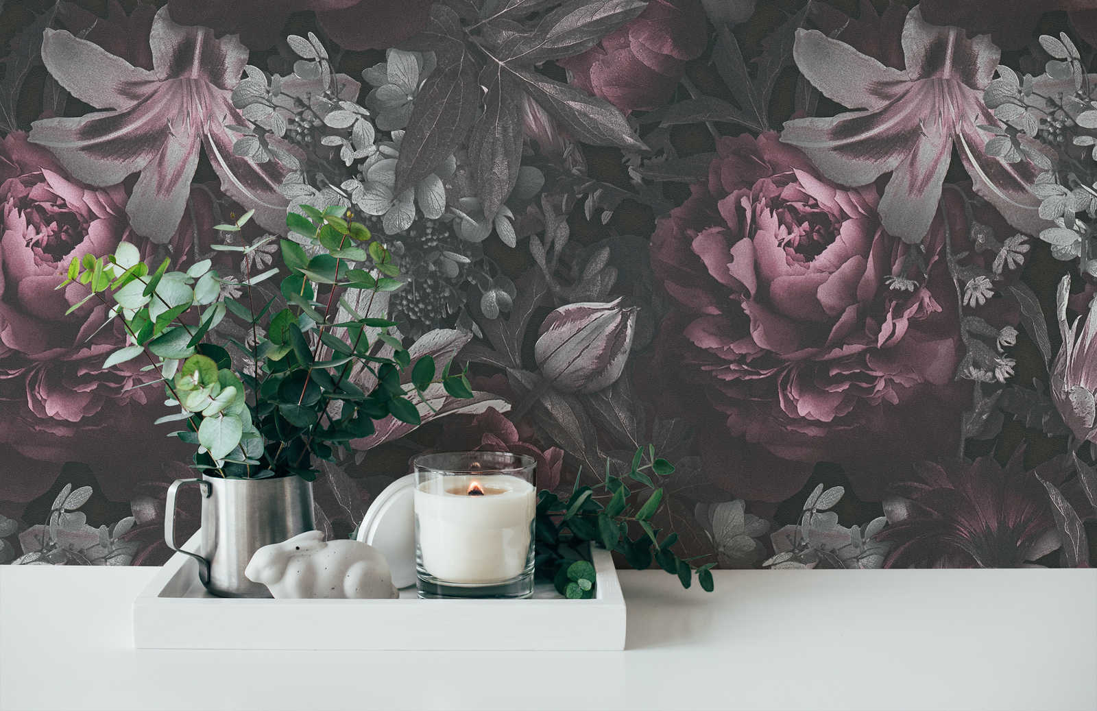             Papel pintado Rosas en flor en estilo pintura - gris, rosa, verde
        