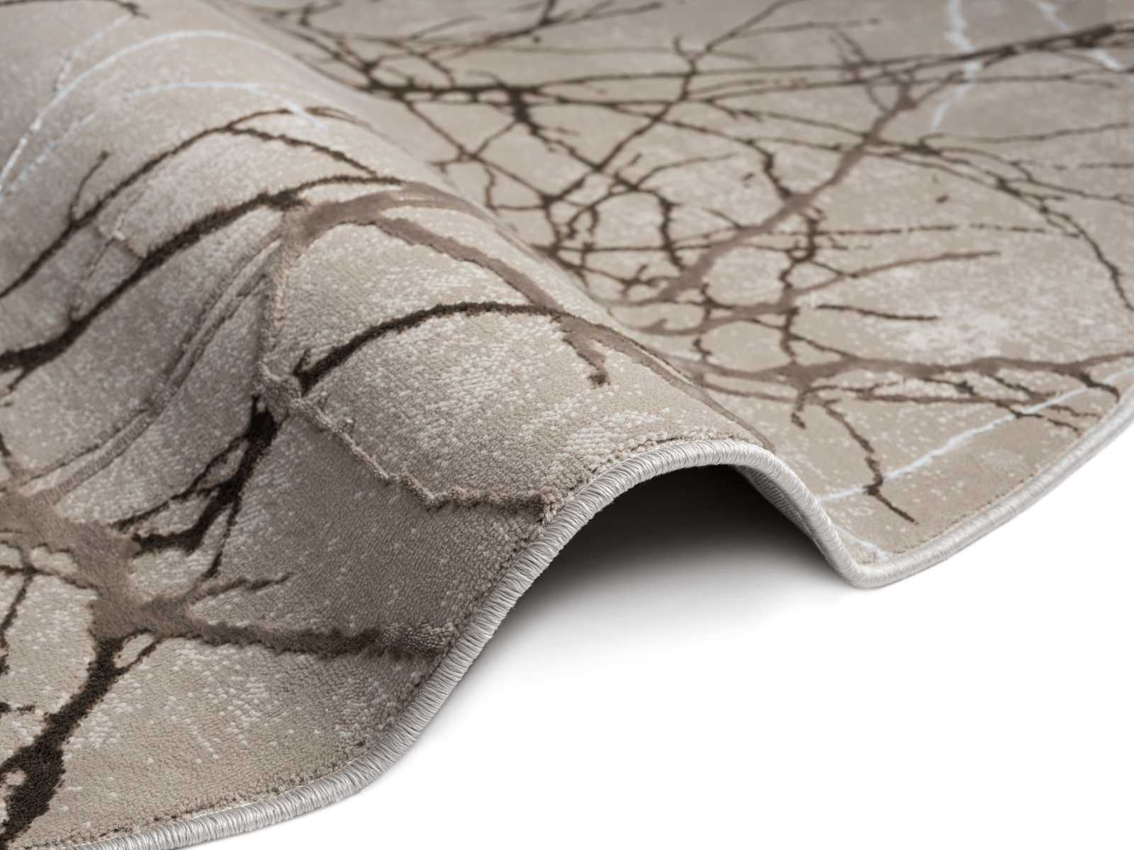             Pile carpet in soft beige - 170 x 120 cm
        