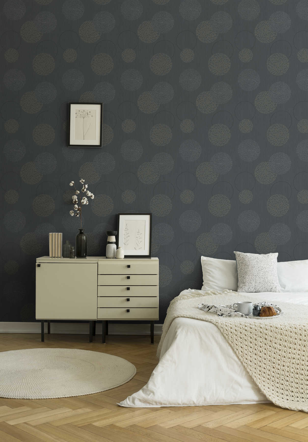             Non-woven wallpaper flowers in abstract design - grey, black
        