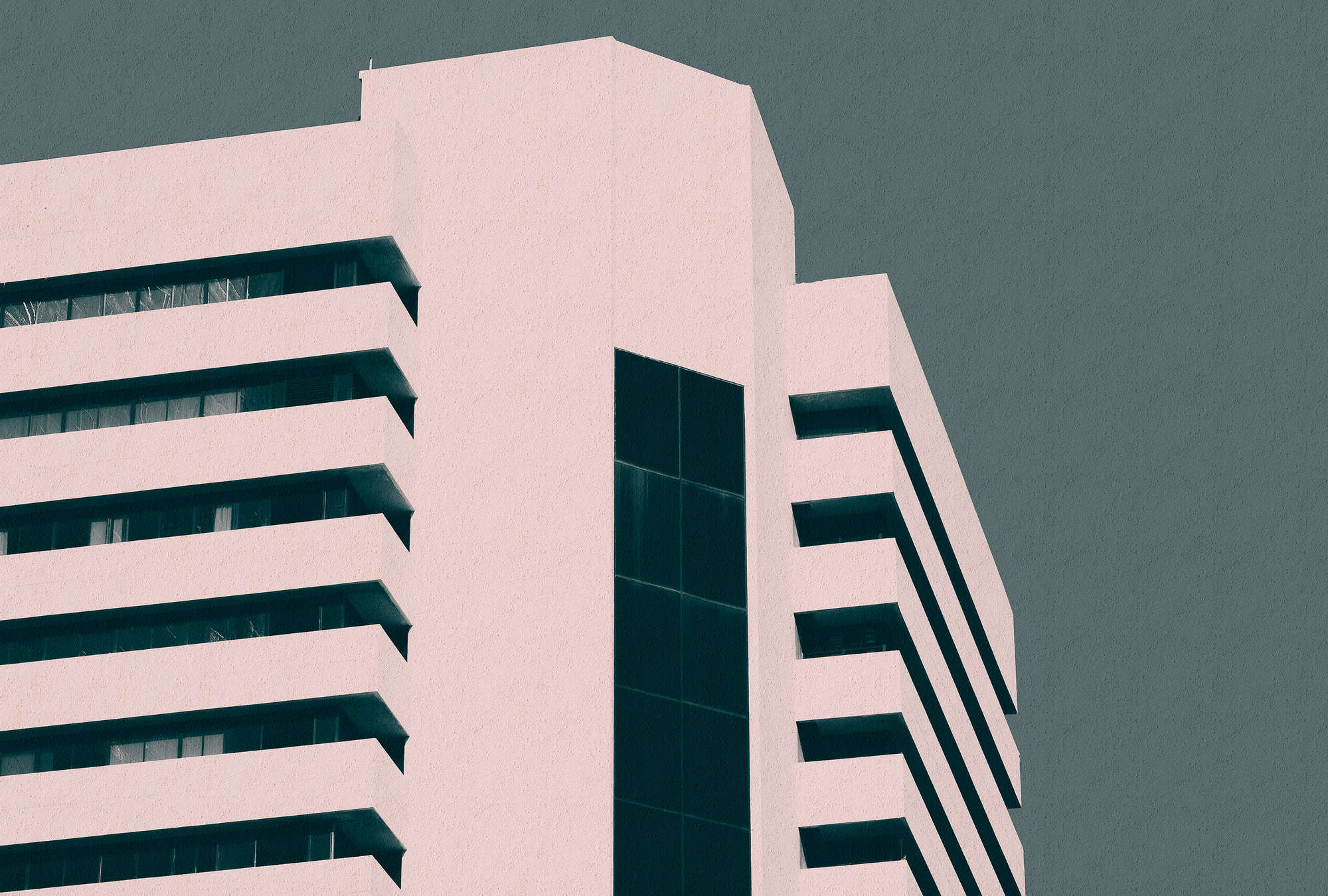             Wolkenkrabber 2 - Digital behang met moderne stadsarchitectuur - Raupuz structuur - Groen, Roze | Pearl glad vlies
        