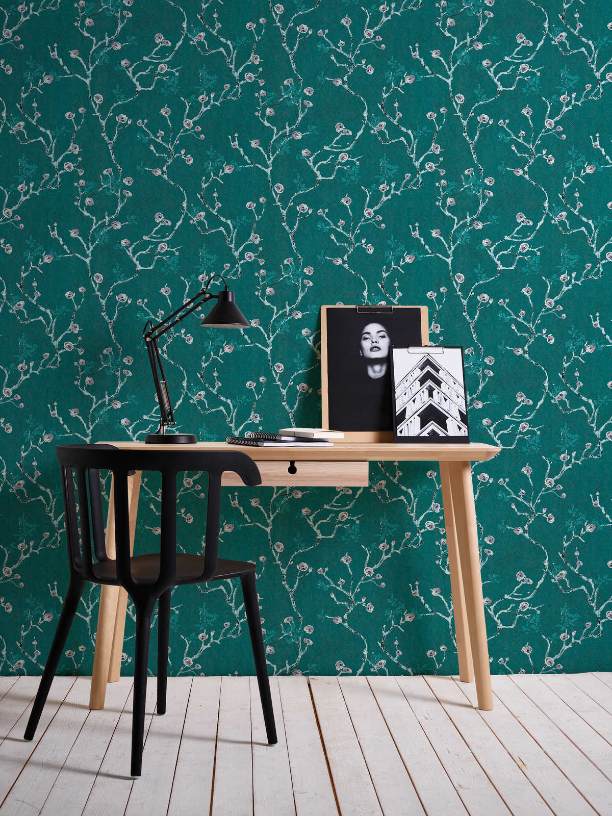             Dark green wallpaper with flowers motif in Asia style
        