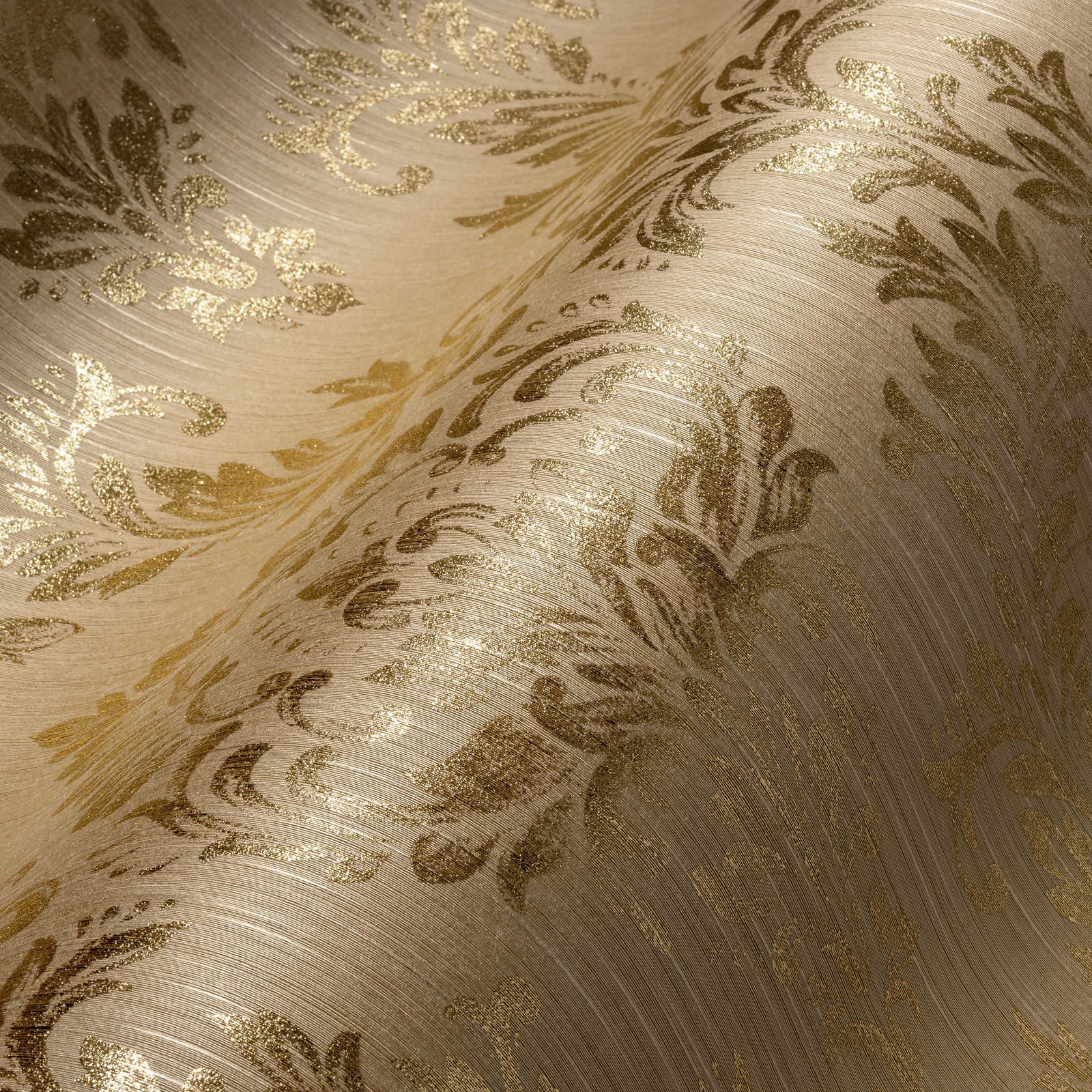             Papel pintado ornamental floral con efecto de brillo dorado - oro, beige
        
