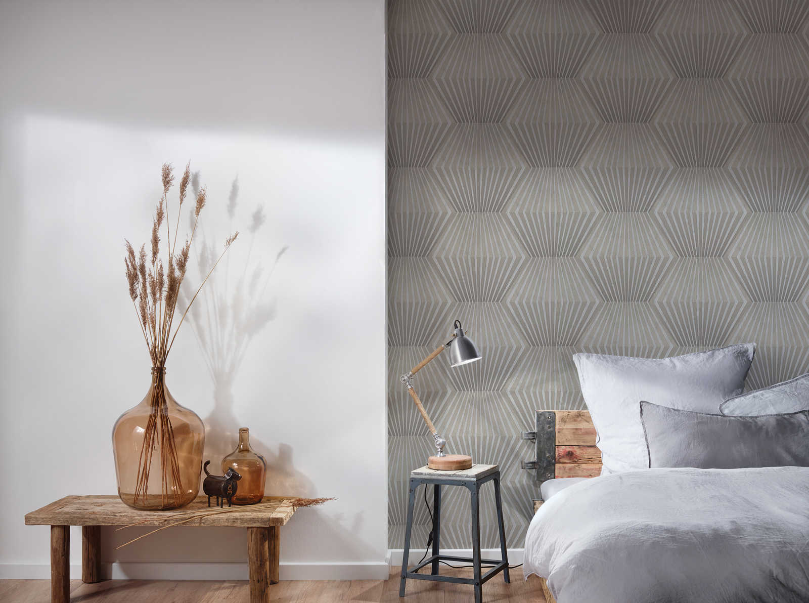             Art Deco wallpaper with line pattern & metallic whole - Brown, Grey
        
