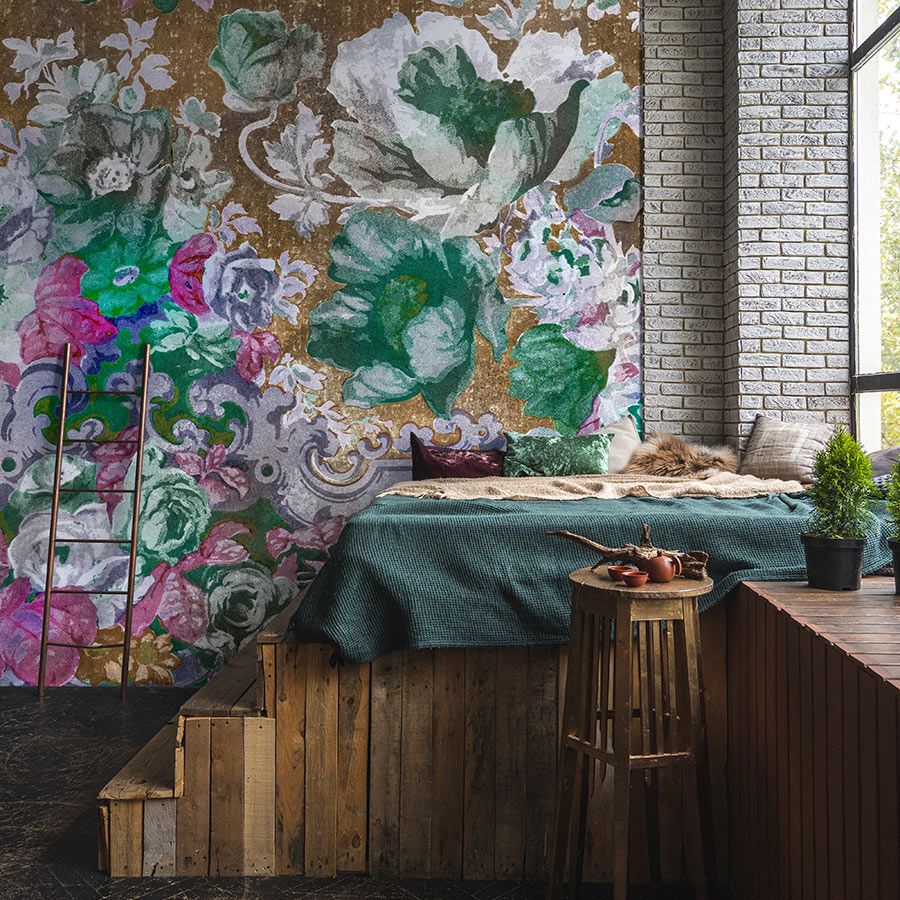 papier peint en papier panoramique »carmente 1« - motif floral de style classique devant une structure d'enduit vintage - multicolore | Intissé mat et lisse
