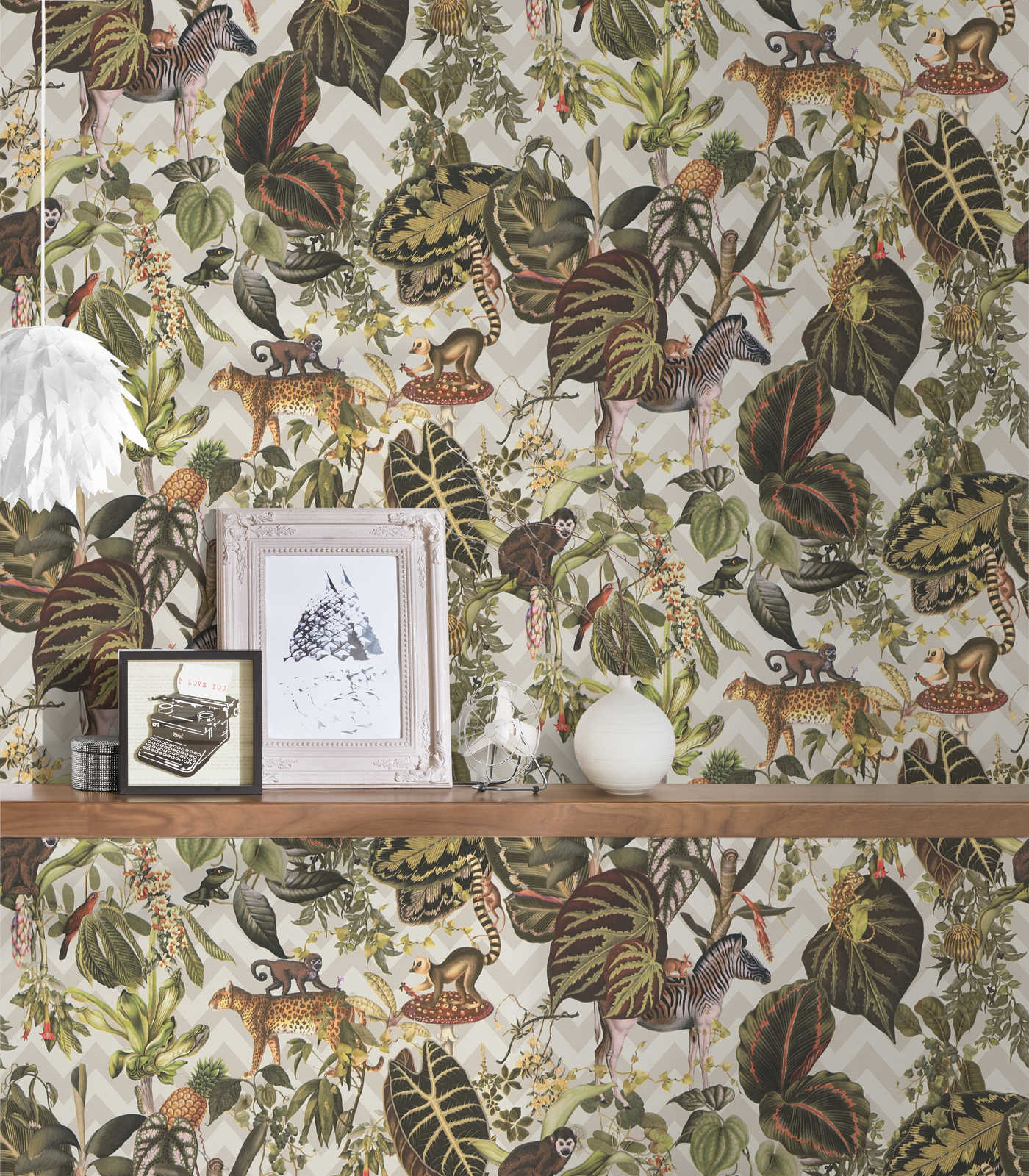             Papier peint de designer MICHALSKY Jungle feuilles & animaux - beige, multicolore
        