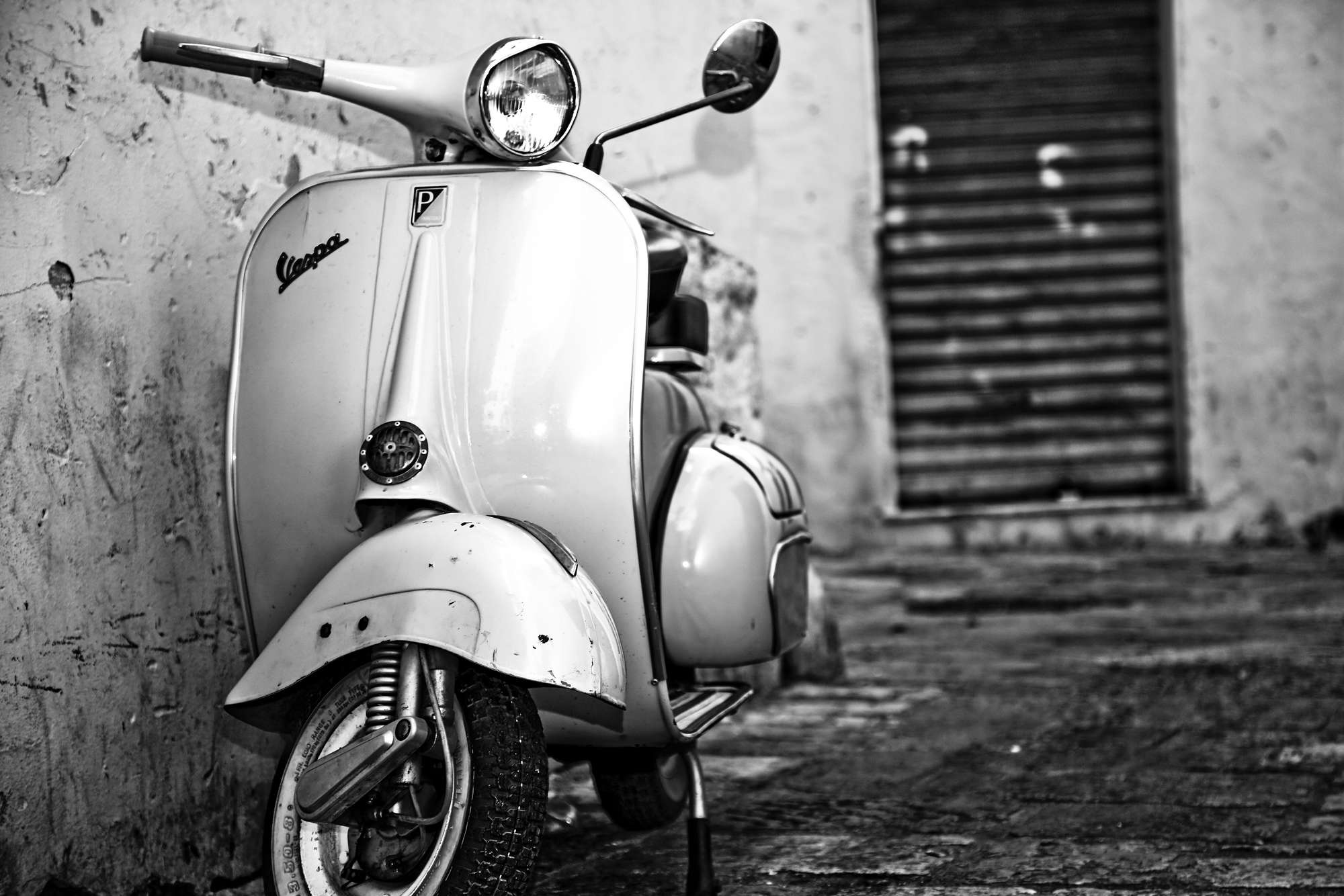             City mural Vespa scooter motif on mother of pearl smooth nonwoven
        