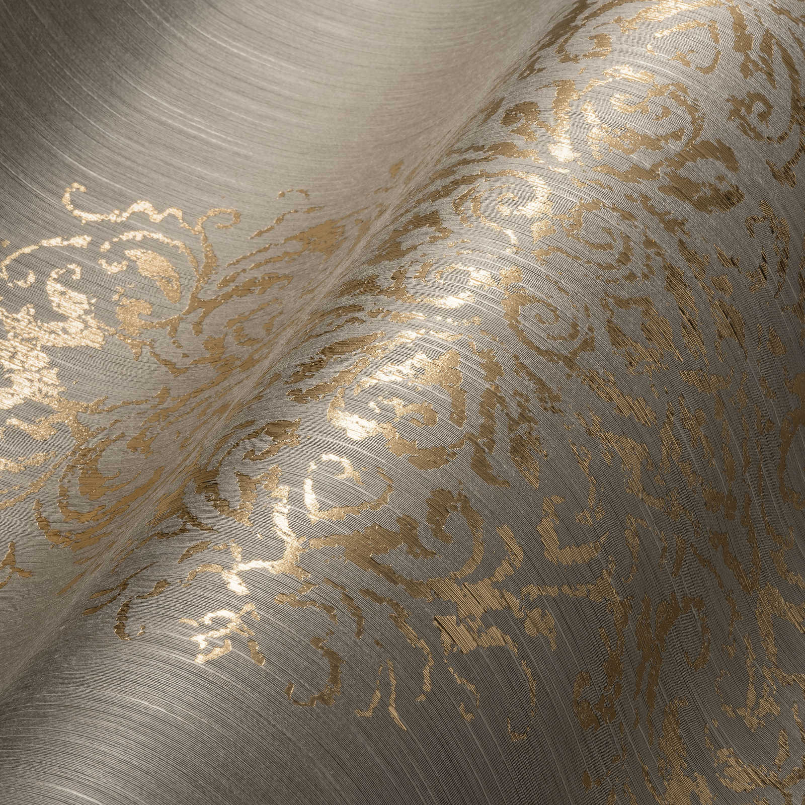            Ornament wallpaper with metallic effect in used look - beige, gold
        