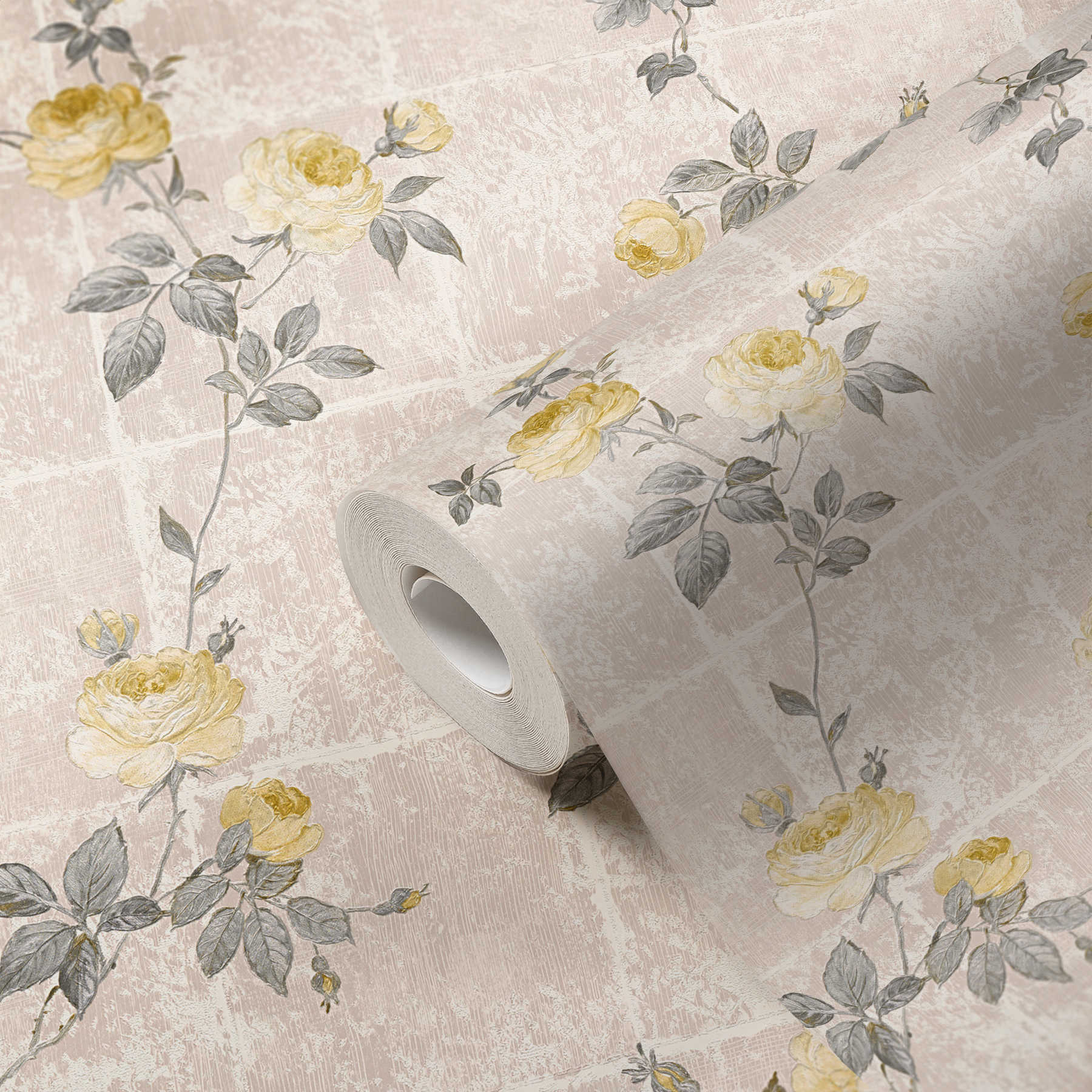             Country style wallpaper tile pattern and roses - yellow, beige
        