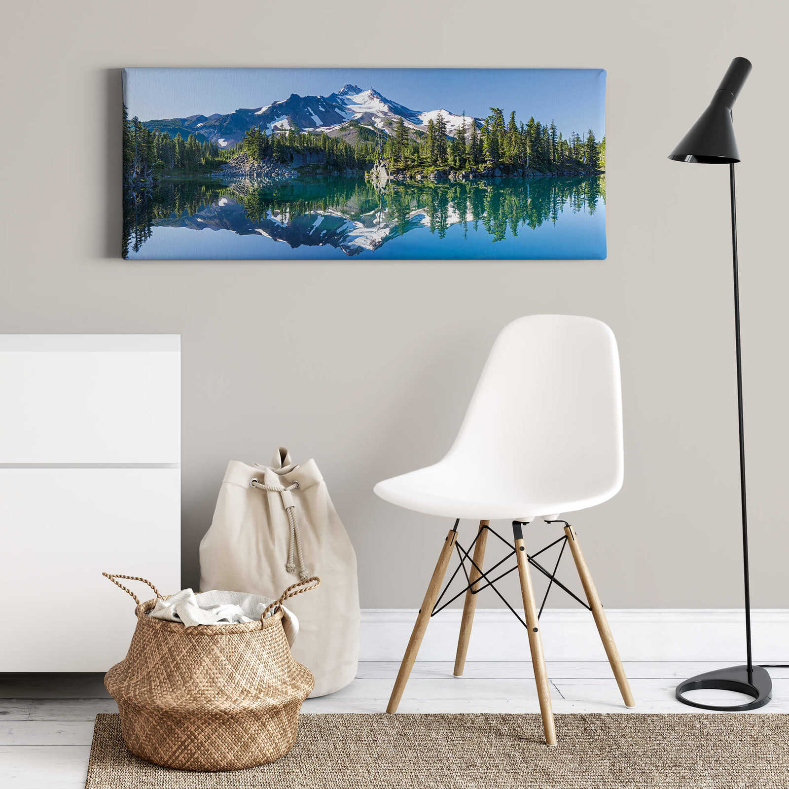             Canvas print of a mountain landscape – blue, green
        