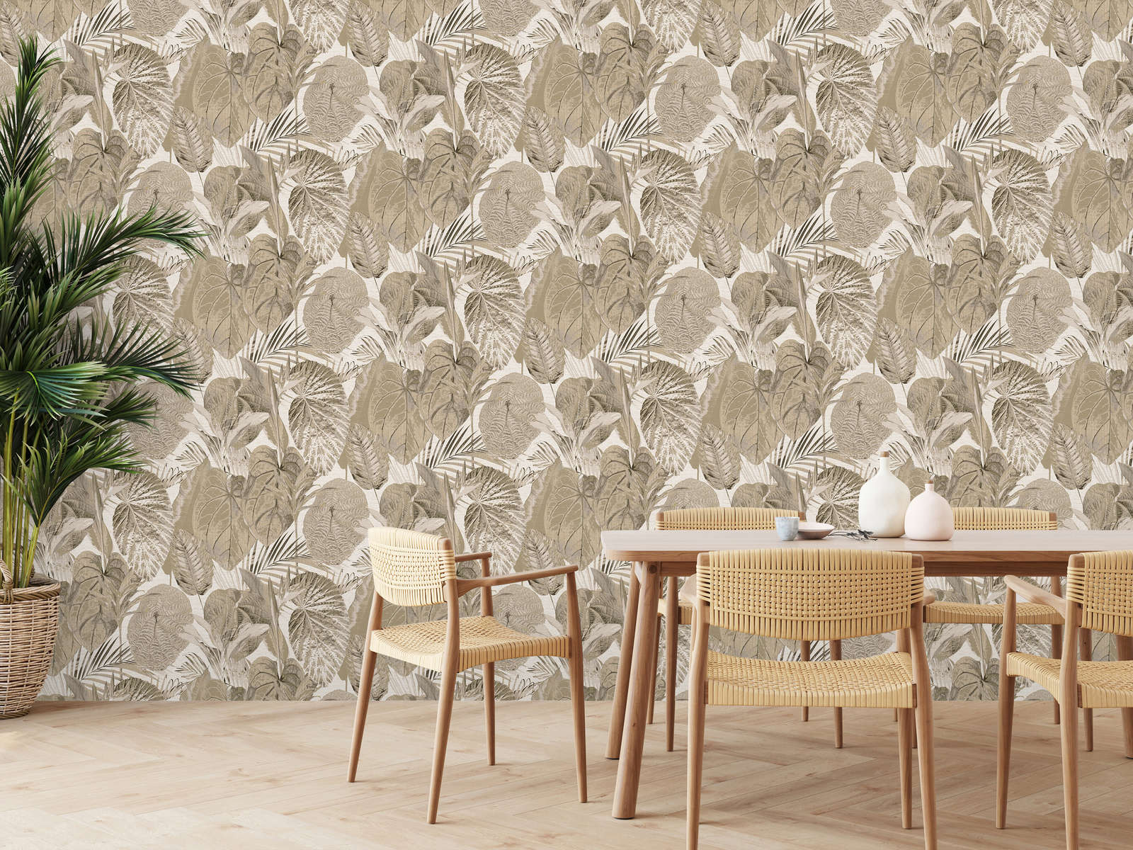             Jungle pattern wallpaper lightly textured, matt - beige, taupe
        