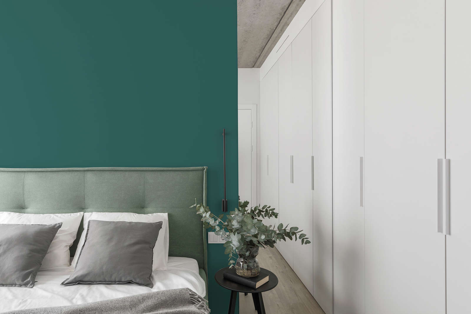             Premium Wall Paint harmonious blue-green »Expressive Emerald« NW411 – 2,5 litre
        