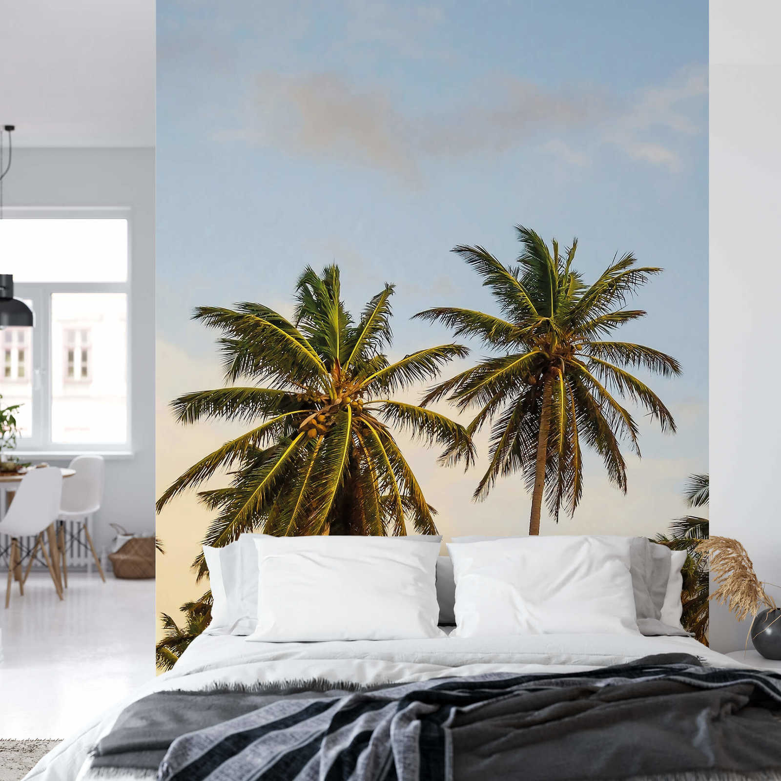             Papier peint panoramique étroit Palmiers à Ibiza
        