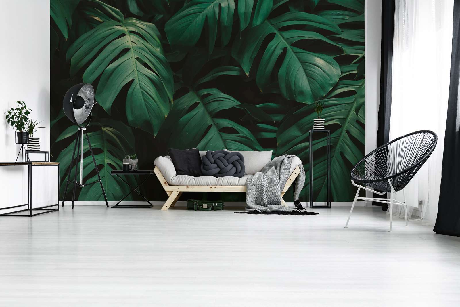             Tropical Jungle Leaves Close-Up Wallpaper - Green
        