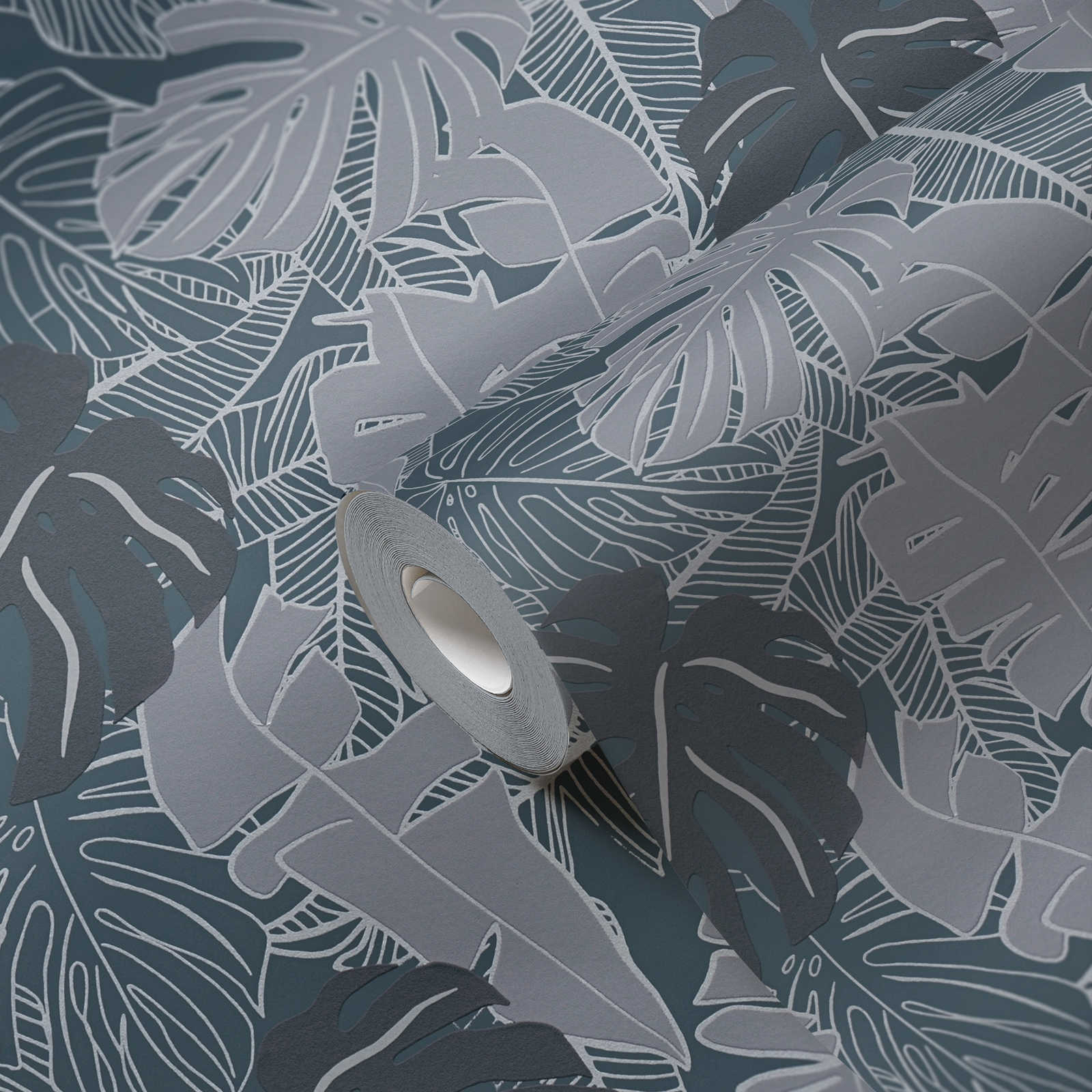             Jungle pattern wallpaper with banana leaves & metallic effect - black, grey
        