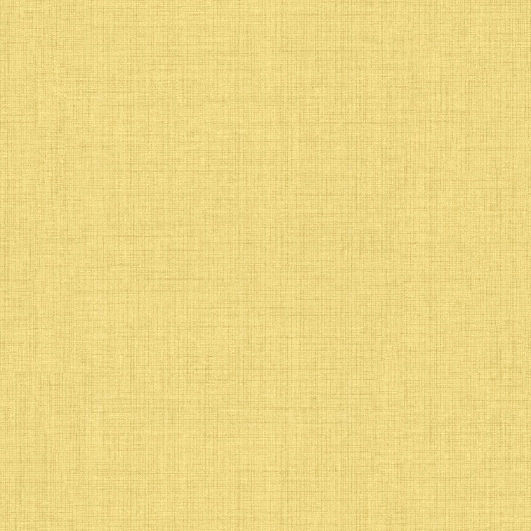 Papel pintado amarillo monocromo con trama de aspecto de lino
