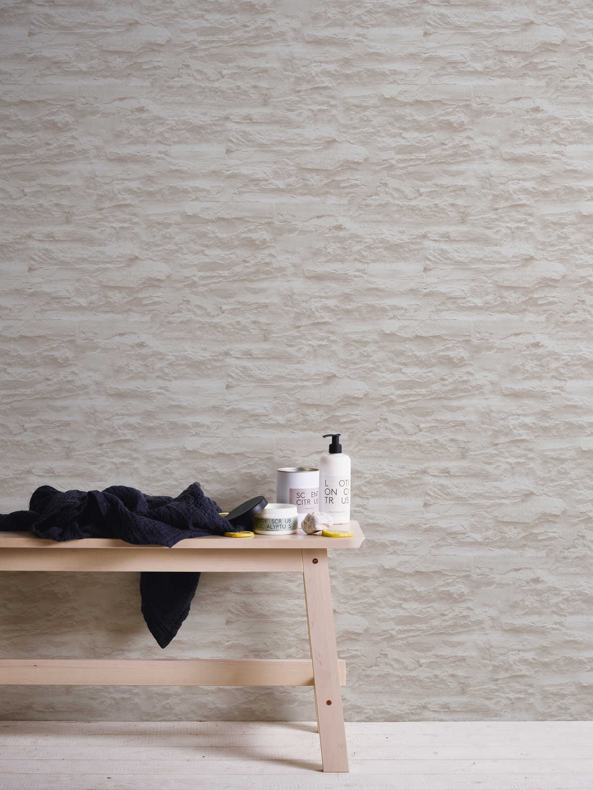             Papel pintado autoadhesivo | óptica de pared con piedra natural y yeso - crema, blanco
        