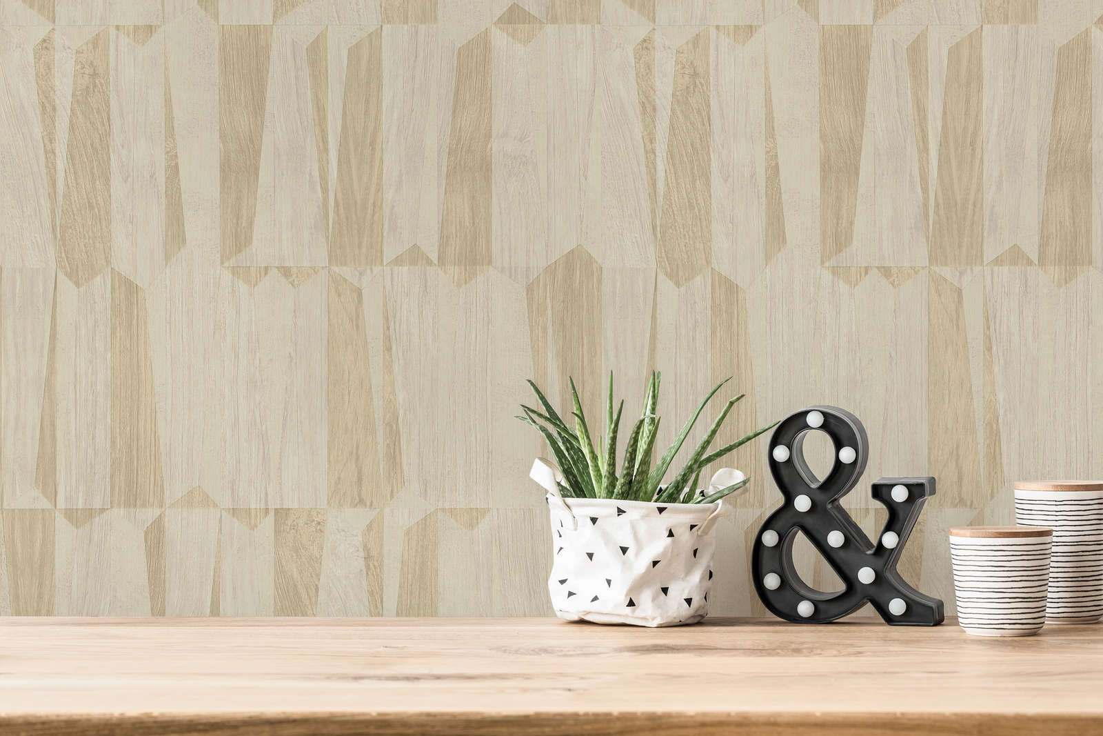             Metallic wallpaper with wood look in facet pattern - beige, grey
        