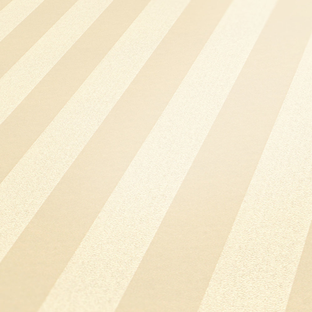             Streepjesbehang met patroon in licht crème - beige, crème
        