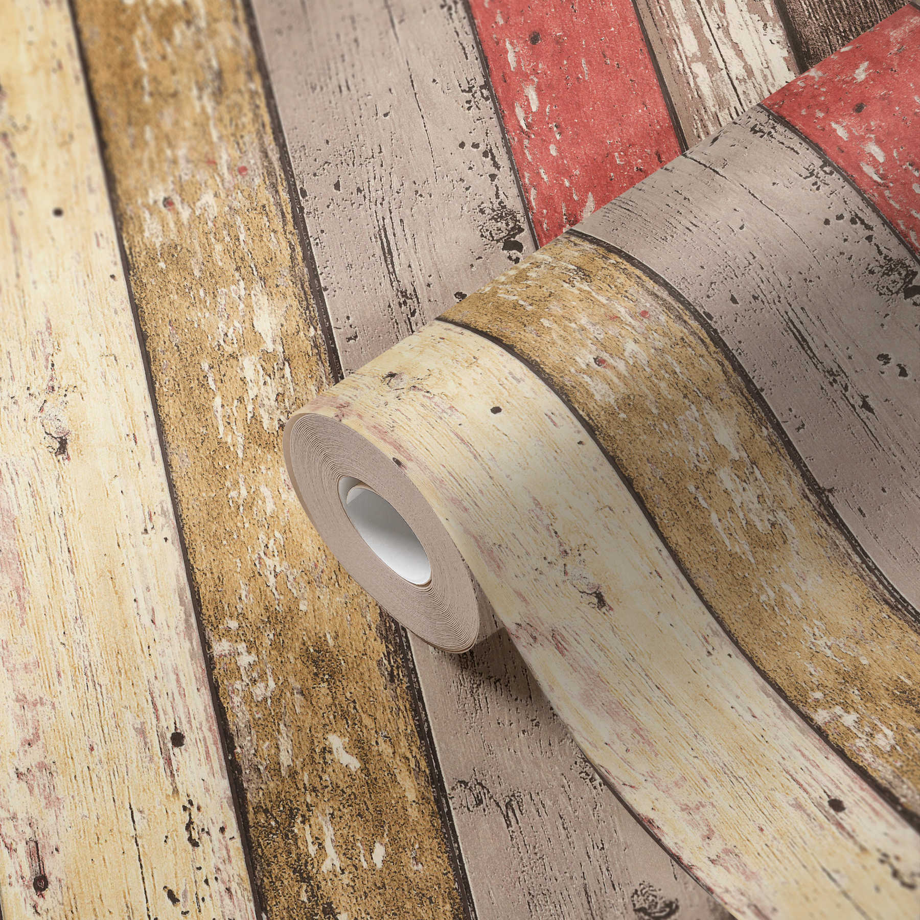             Papel pintado de madera con aspecto usado para el estilo vintage y campestre - marrón, rojo, beige
        