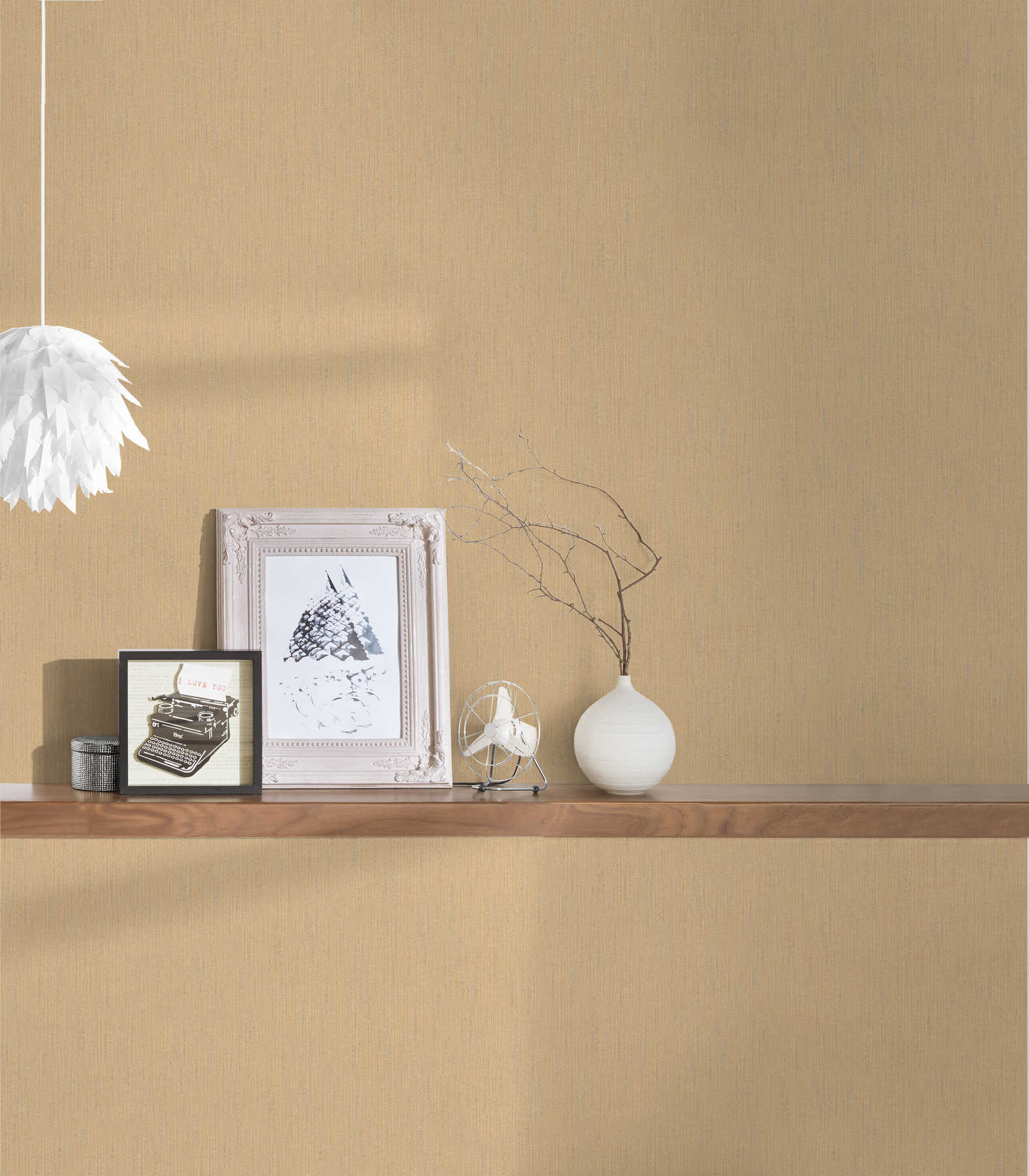             Papel pintado de color beige moteado con estructura textil
        