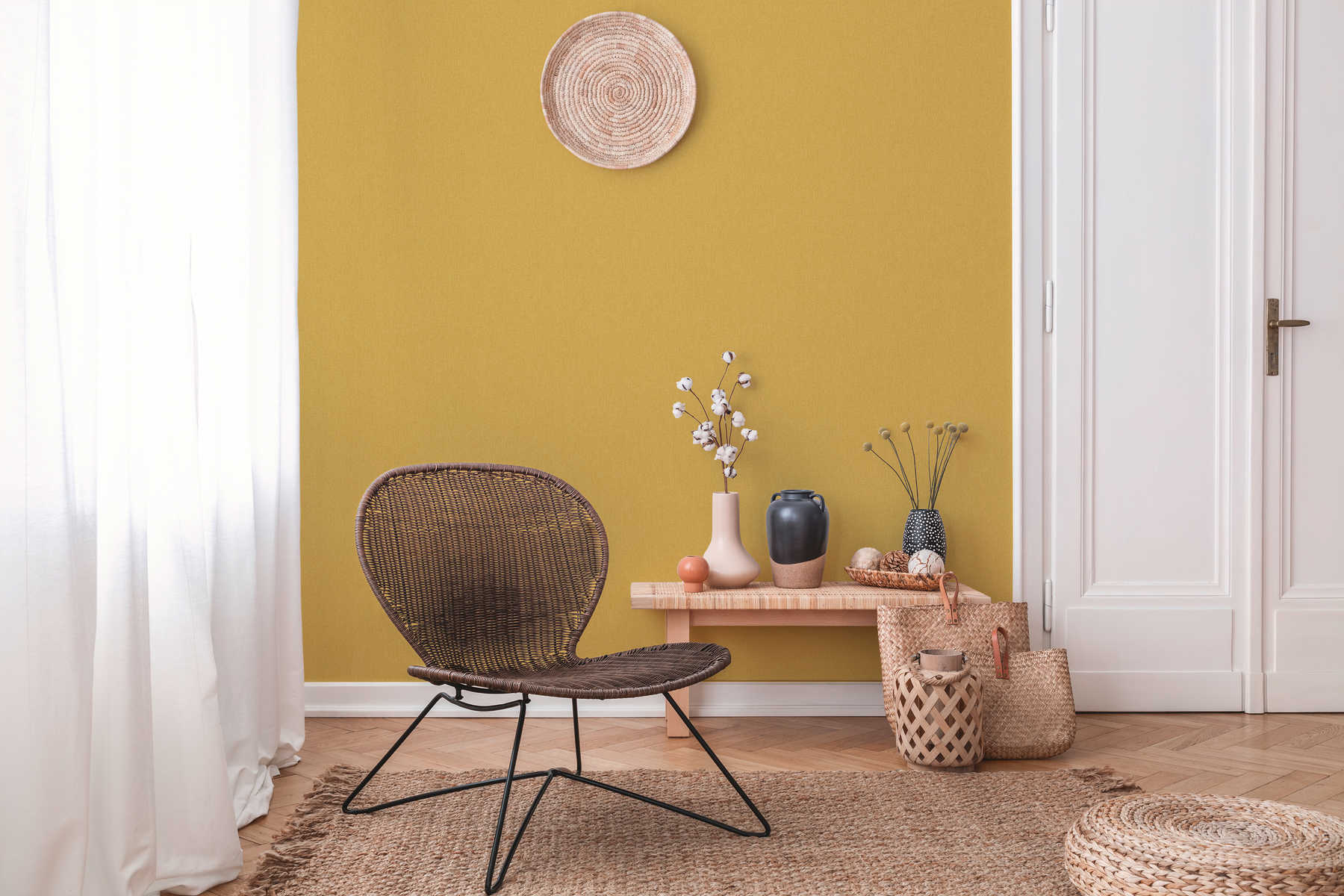             Plain wallpaper with textile look, colour mottled - yellow
        