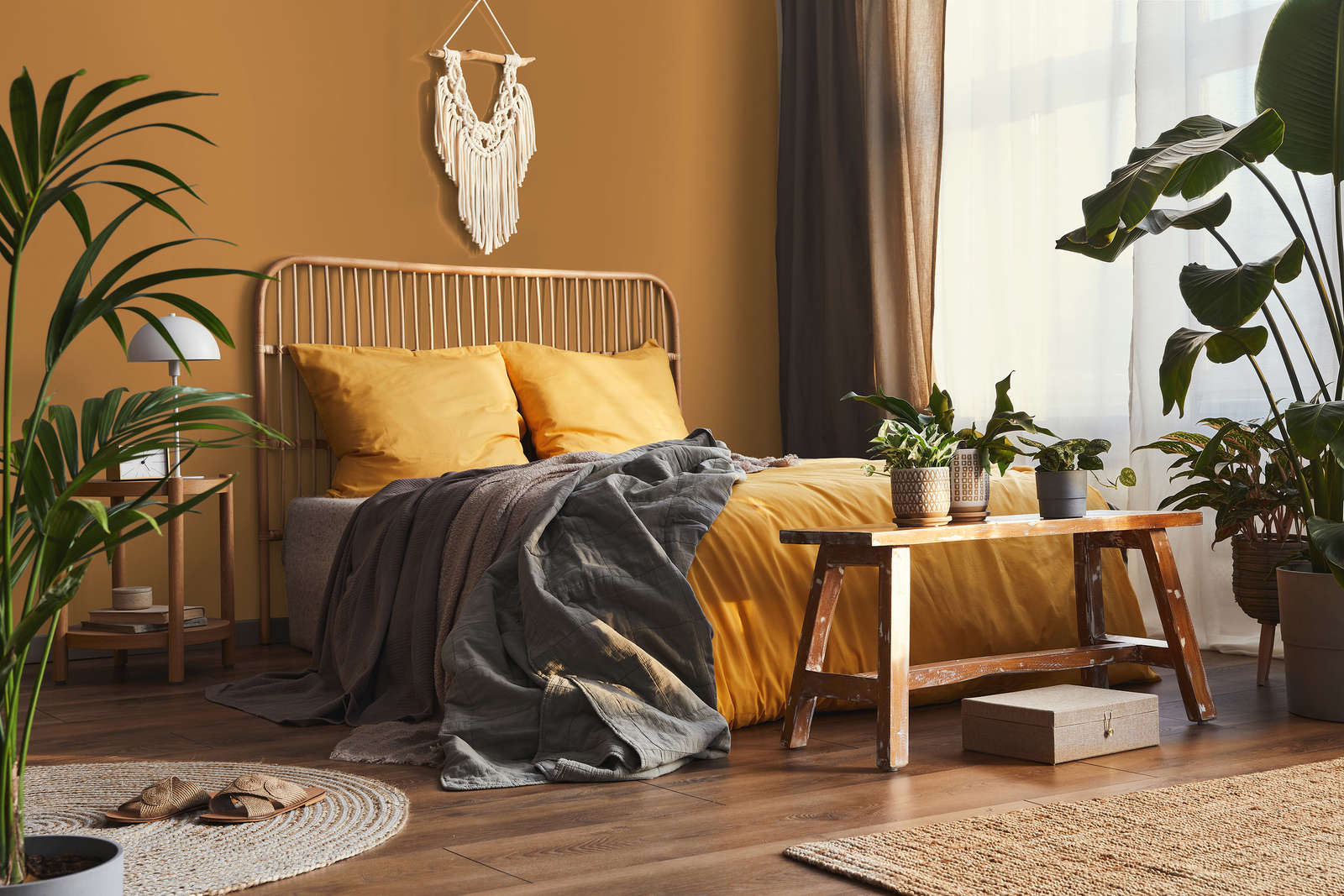             Premium Wall Paint strong light brown »Beige Orange/Sassy Saffron« NW814 – 2.5 litre
        