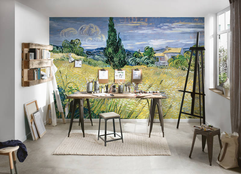             Campo di grano verde con cipresso" murale di Vincent van Gogh
        