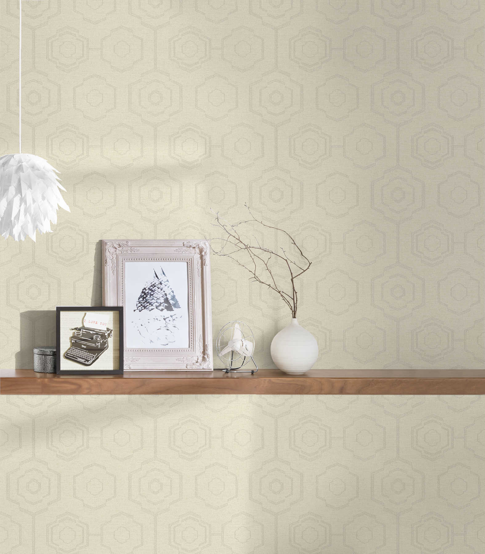             Textile optics wallpaper geometric design & gloss effect - cream, grey, beige
        