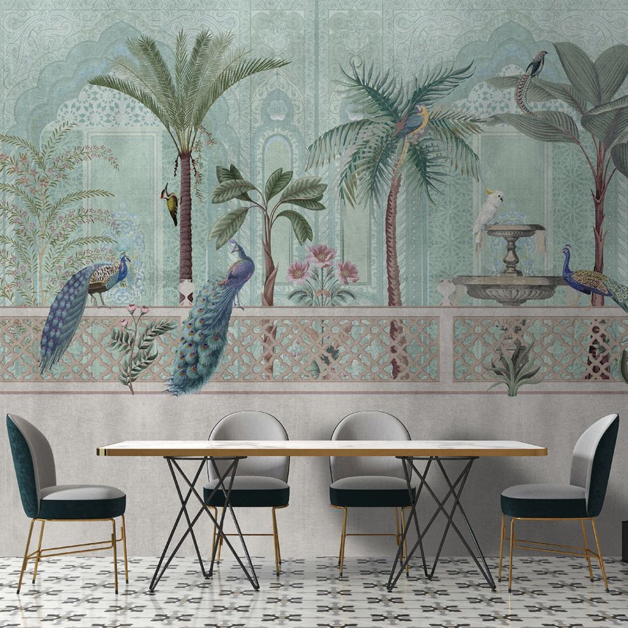 Digital behang »pavo« - Vogels, palmbomen & fonteinen - Groen, blauw met tapijttextuur | Soepele, licht glanzende premium non-woven stof
