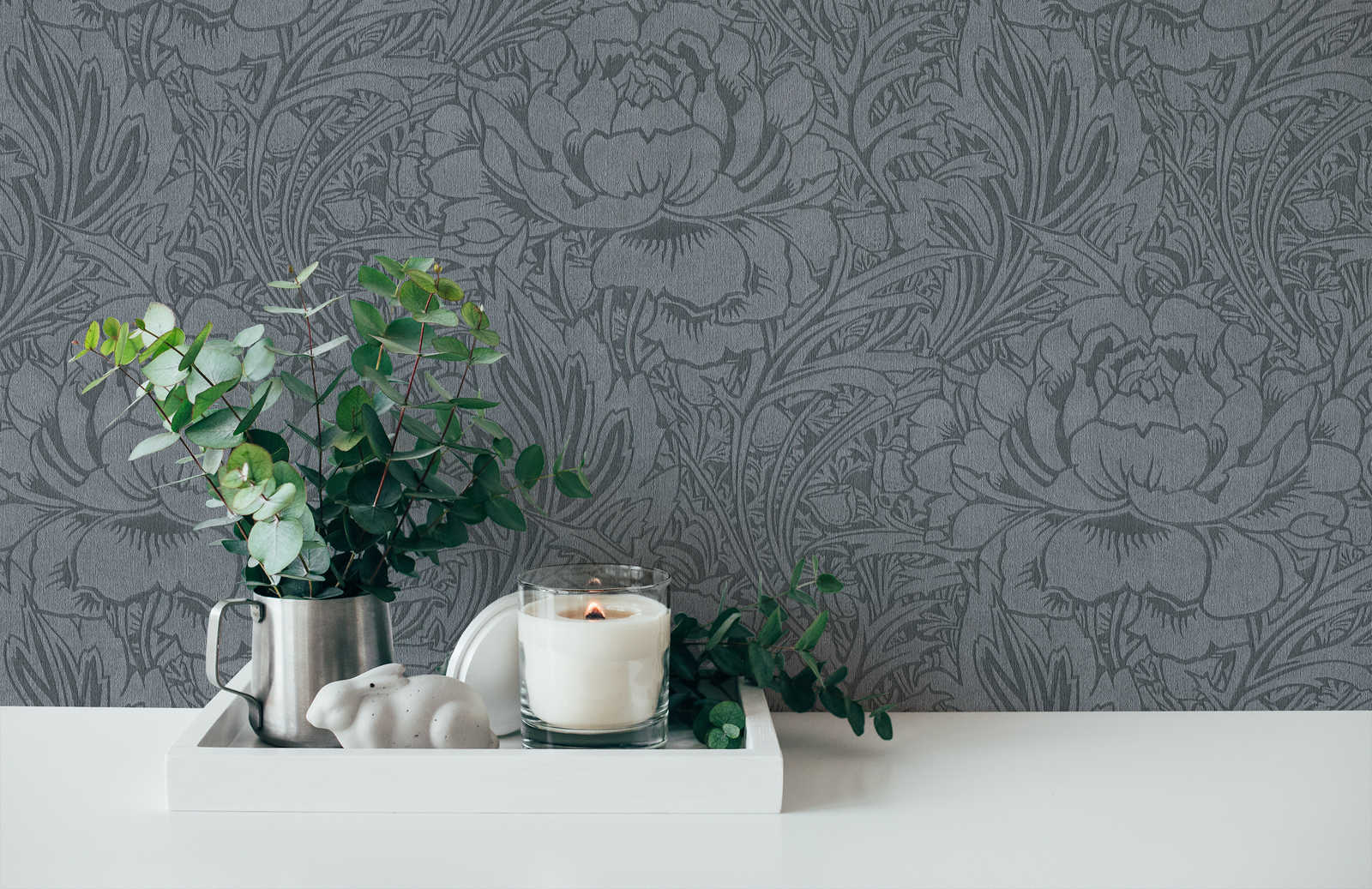             Bloemen behang grijs met bloemen art nouveau design
        