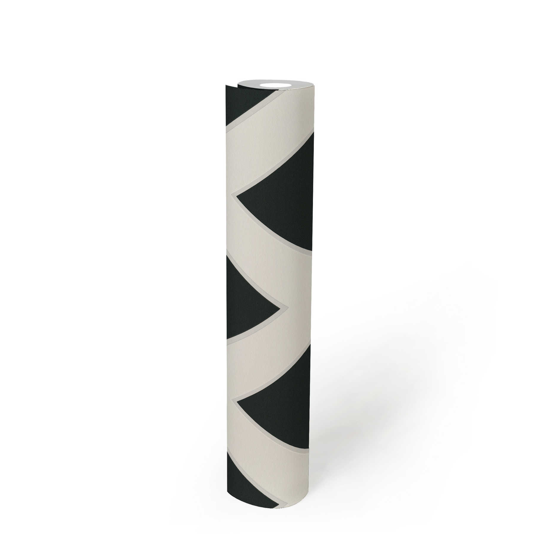             Wallpaper zigzag stripes in black and white
        
