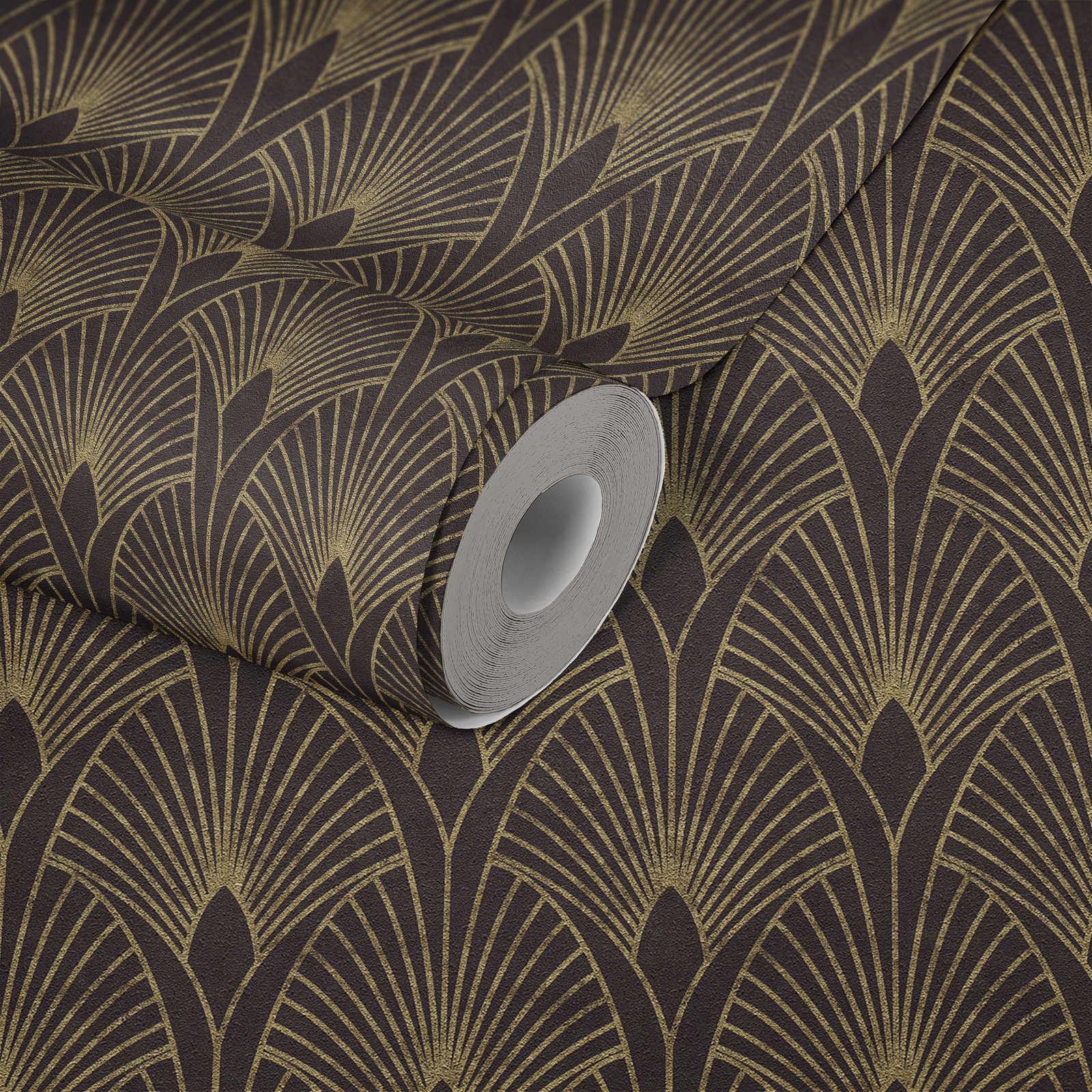            Art deco wallpaper with gold accents - black, gold
        