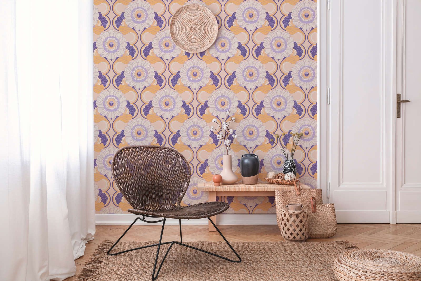             Retro wallpaper with floral pattern - beige, yellow, purple
        