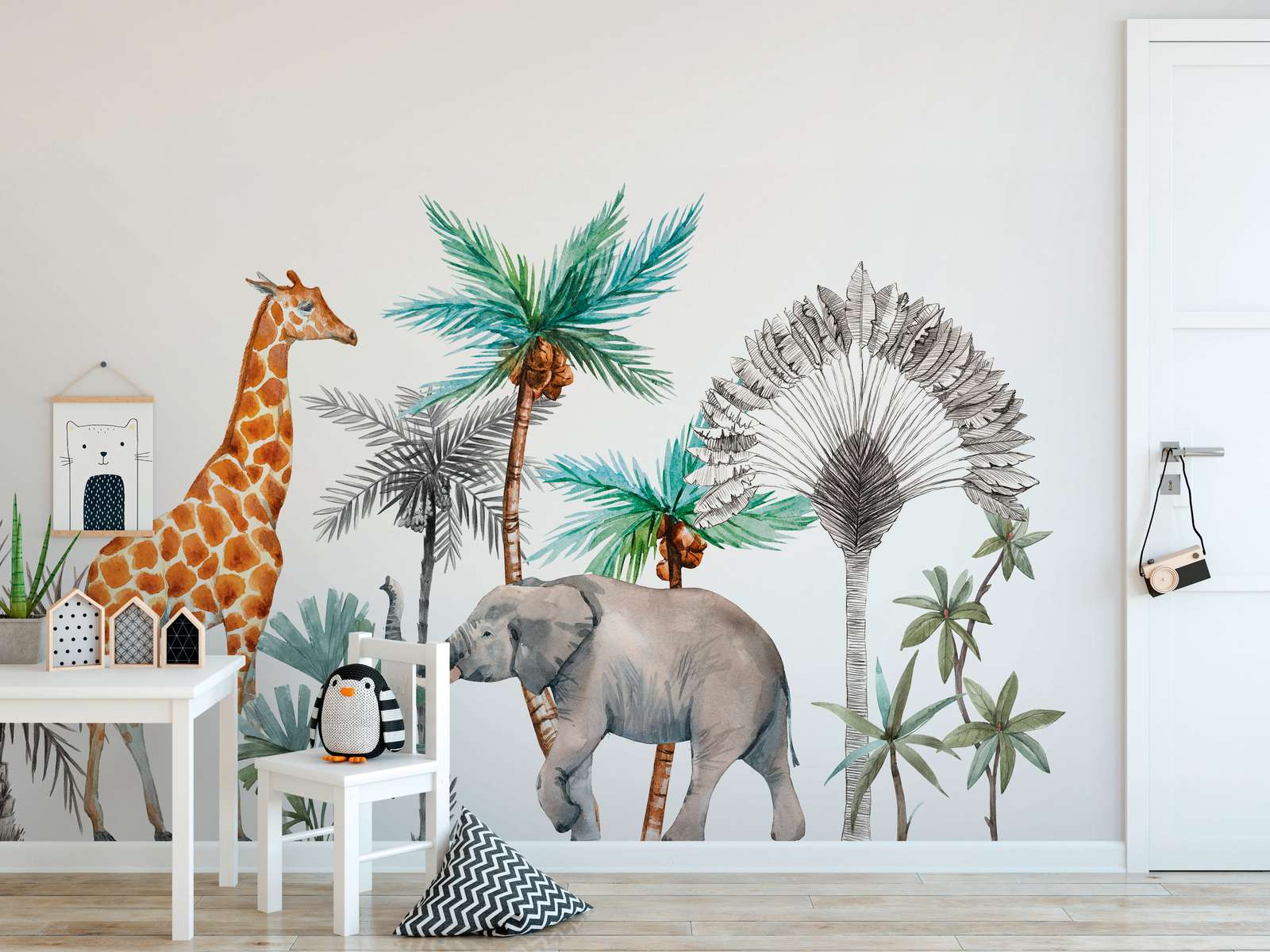             Papier peint panoramique pour chambre d'enfant avec animaux et arbres - blanc, vert, gris
        