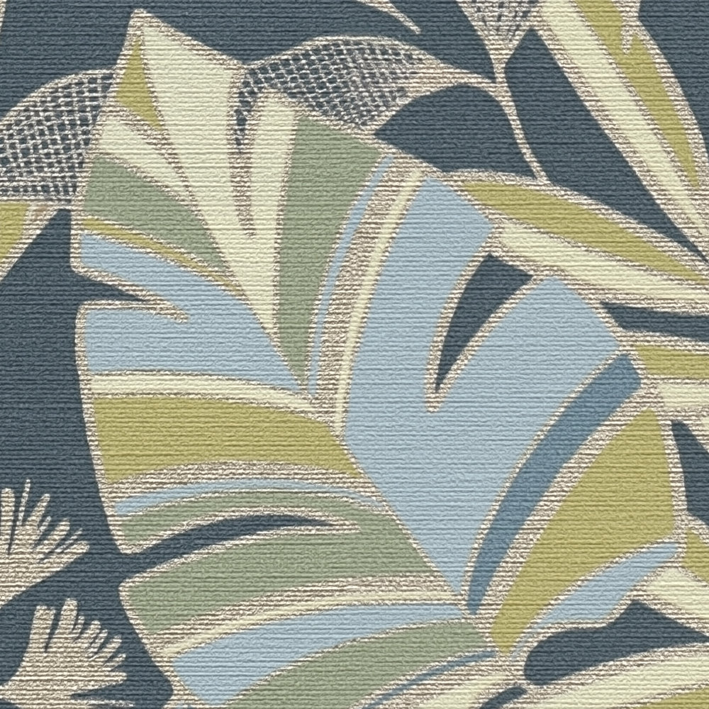             Jungle stijl vliesbehang met glans effect - blauw, goud, groen
        