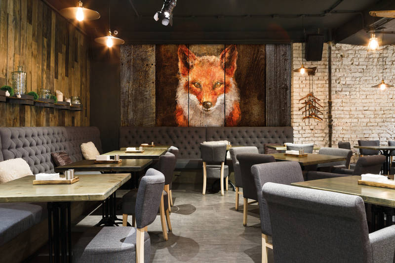             Photo wallpaper fox & wood look with polygon design - orange, brown, white
        