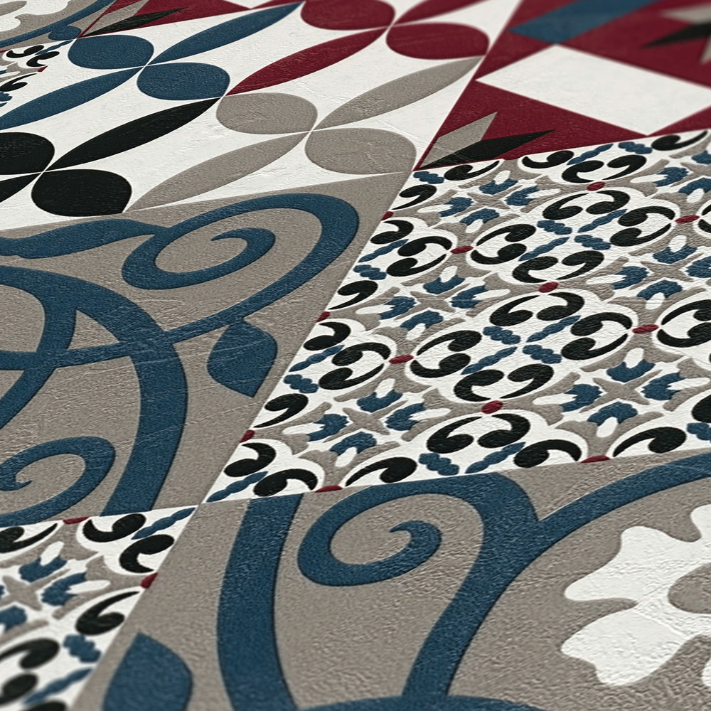             Tile wallpaper mosaic & flower pattern - black, red, blue
        