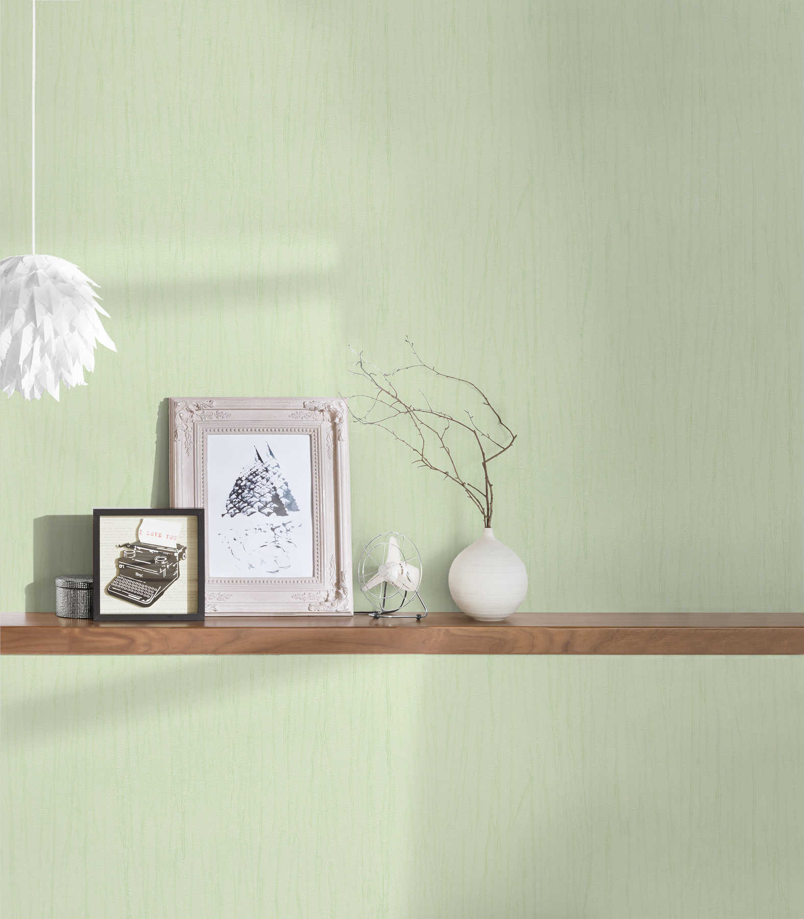            Non-woven wallpaper Crush structure & metallic effect - green
        