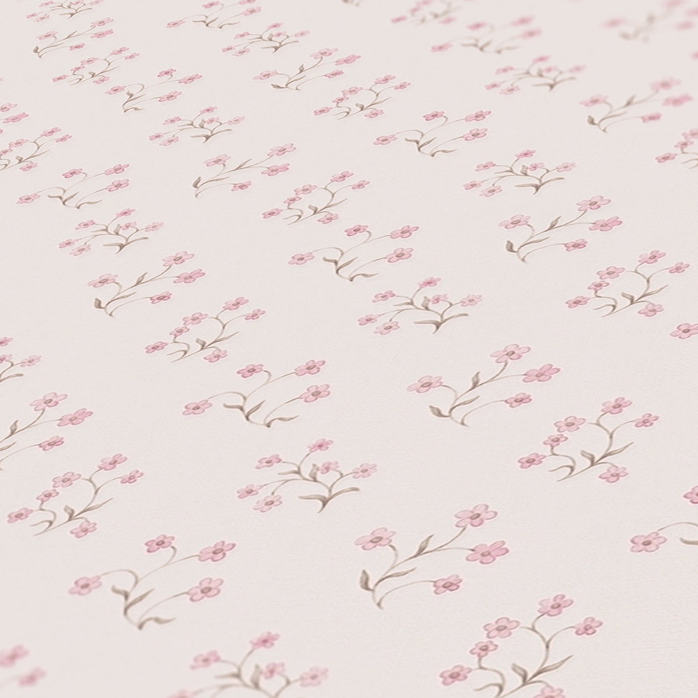             Non-woven wallpaper floral country house pattern with flowers - cream, pink, beige
        