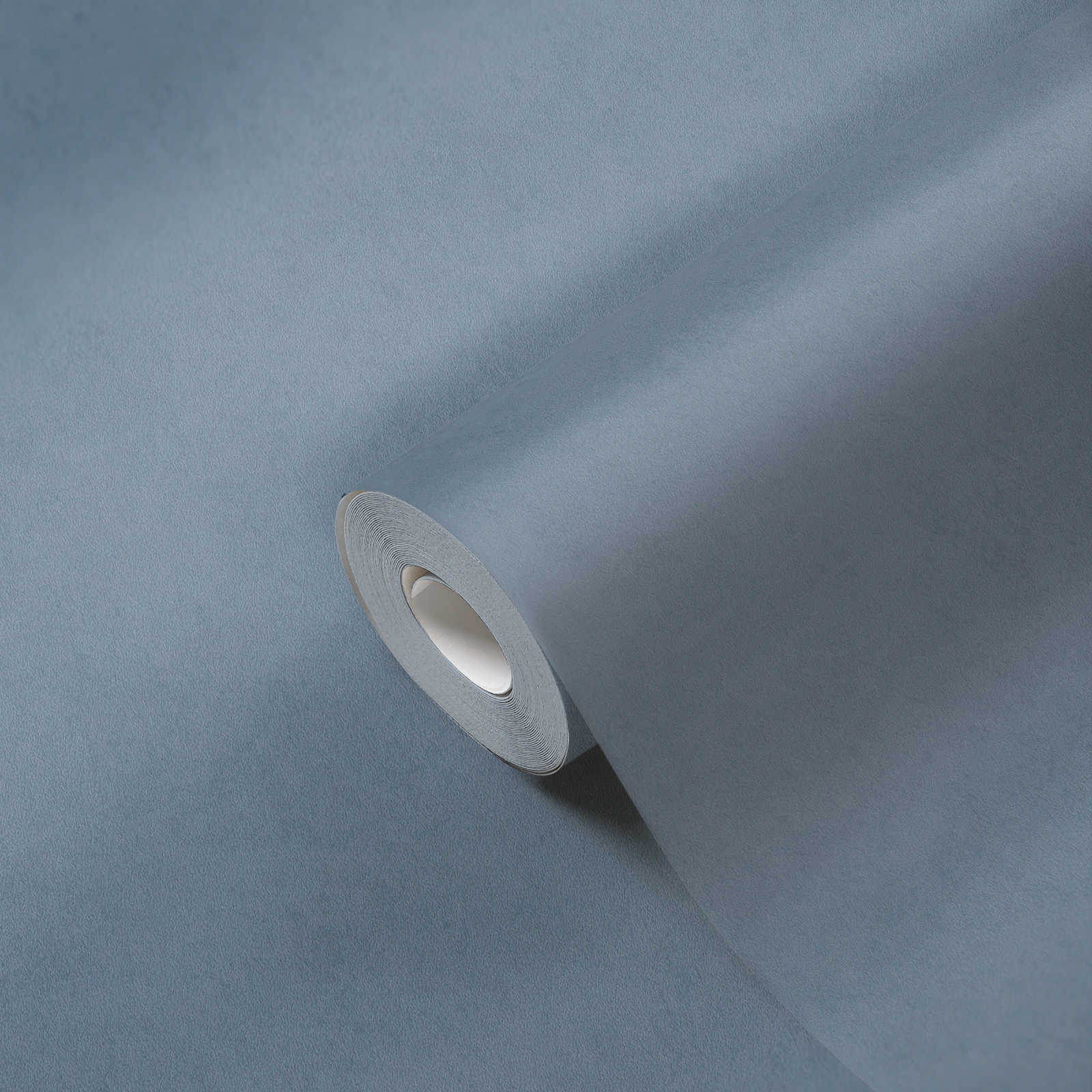             Non-woven wallpaper plain - blue
        