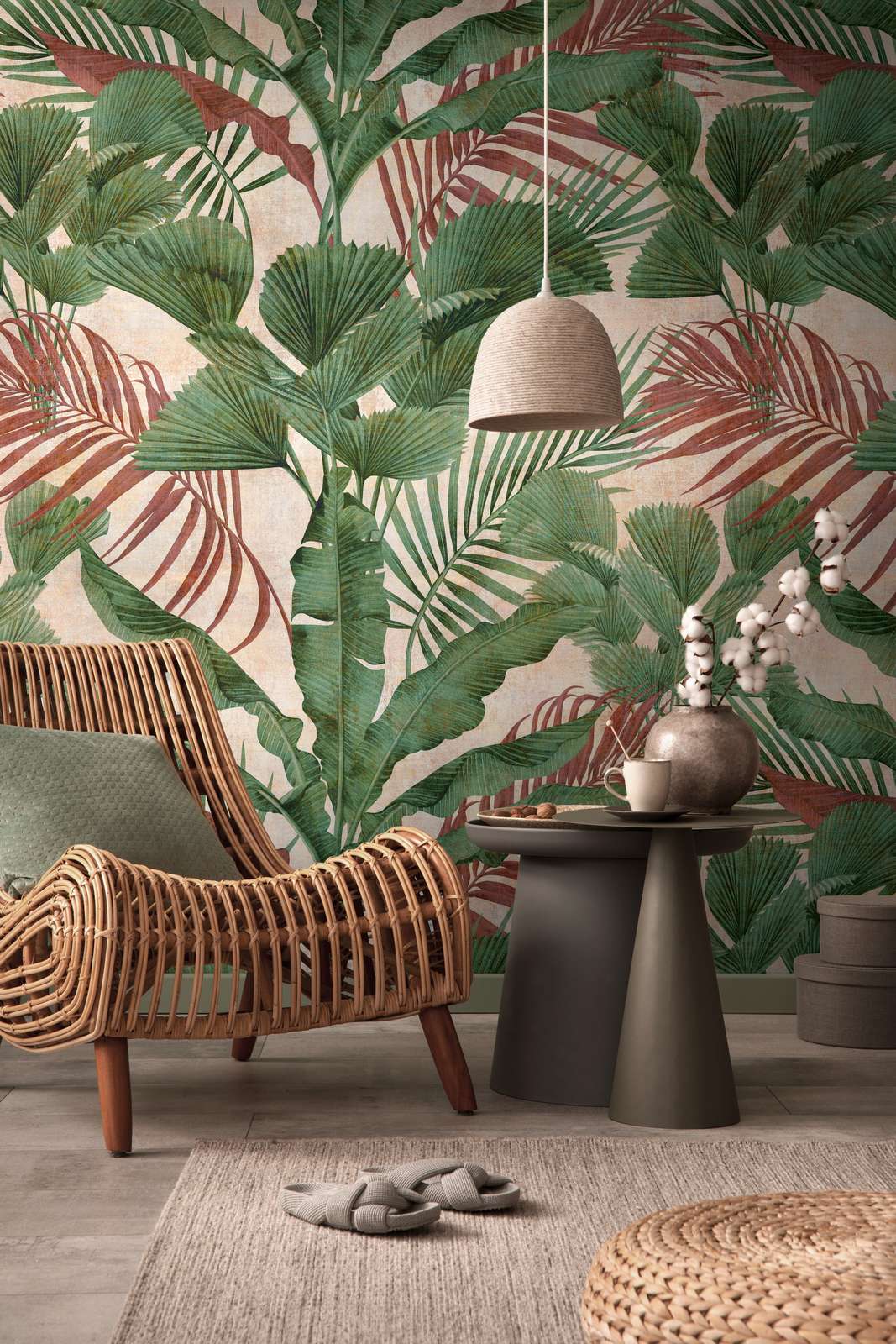             Jungle wallpaper with tropical plants - green, beige, red
        