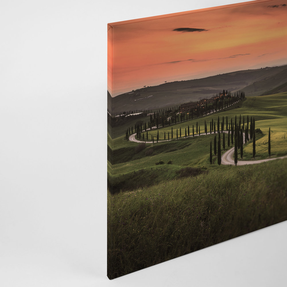             Canvas met Toscaans landschap bij schemering - 0.90 m x 0.60 m
        