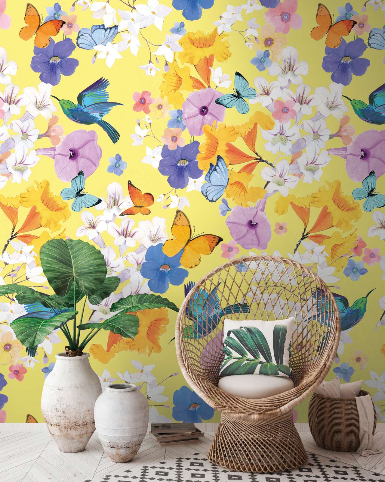             Bloemrijkbehang met vlinders en vogels - kleurrijk, geel, blauw
        