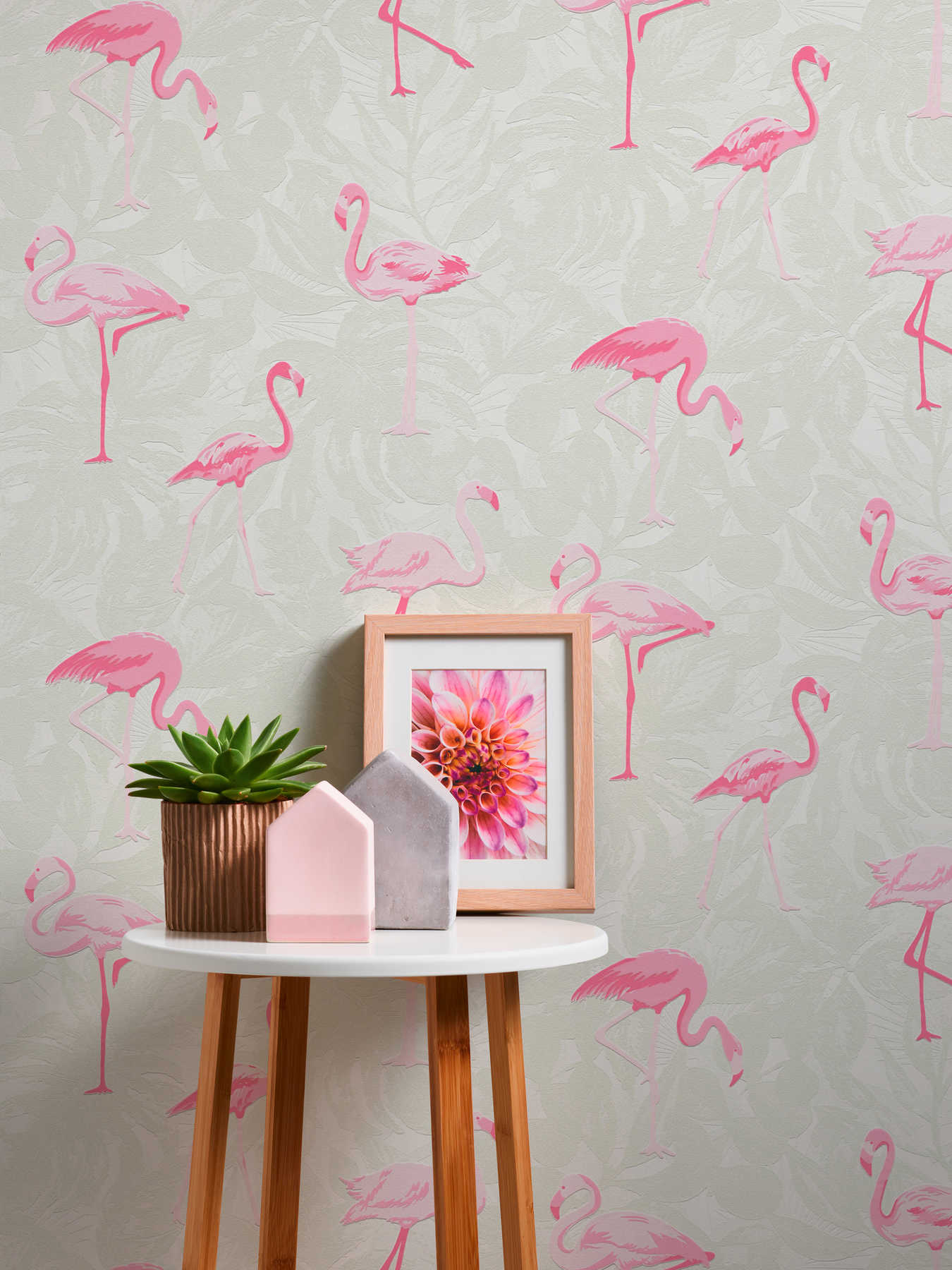             Flamingo wallpaper with tropical leaves - pink, cream
        