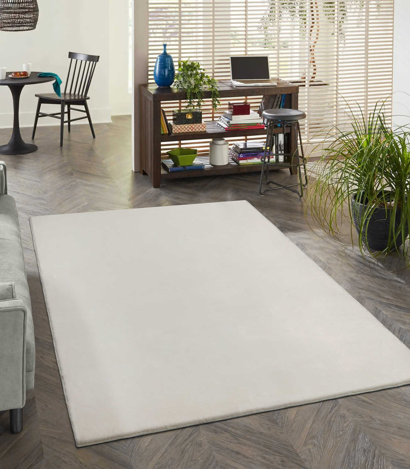 Zachtpolig tapijt in crème - 100 x 50 cm

