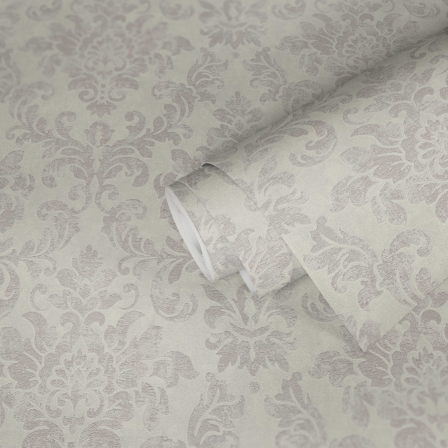             Baroque wallpaper ornaments in used look - white, grey, pink
        