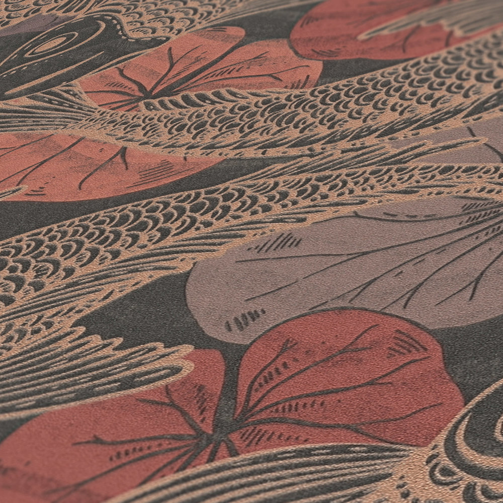            Papier peint à motifs Koi motif avec accents métalliques - marron, rouge, noir
        