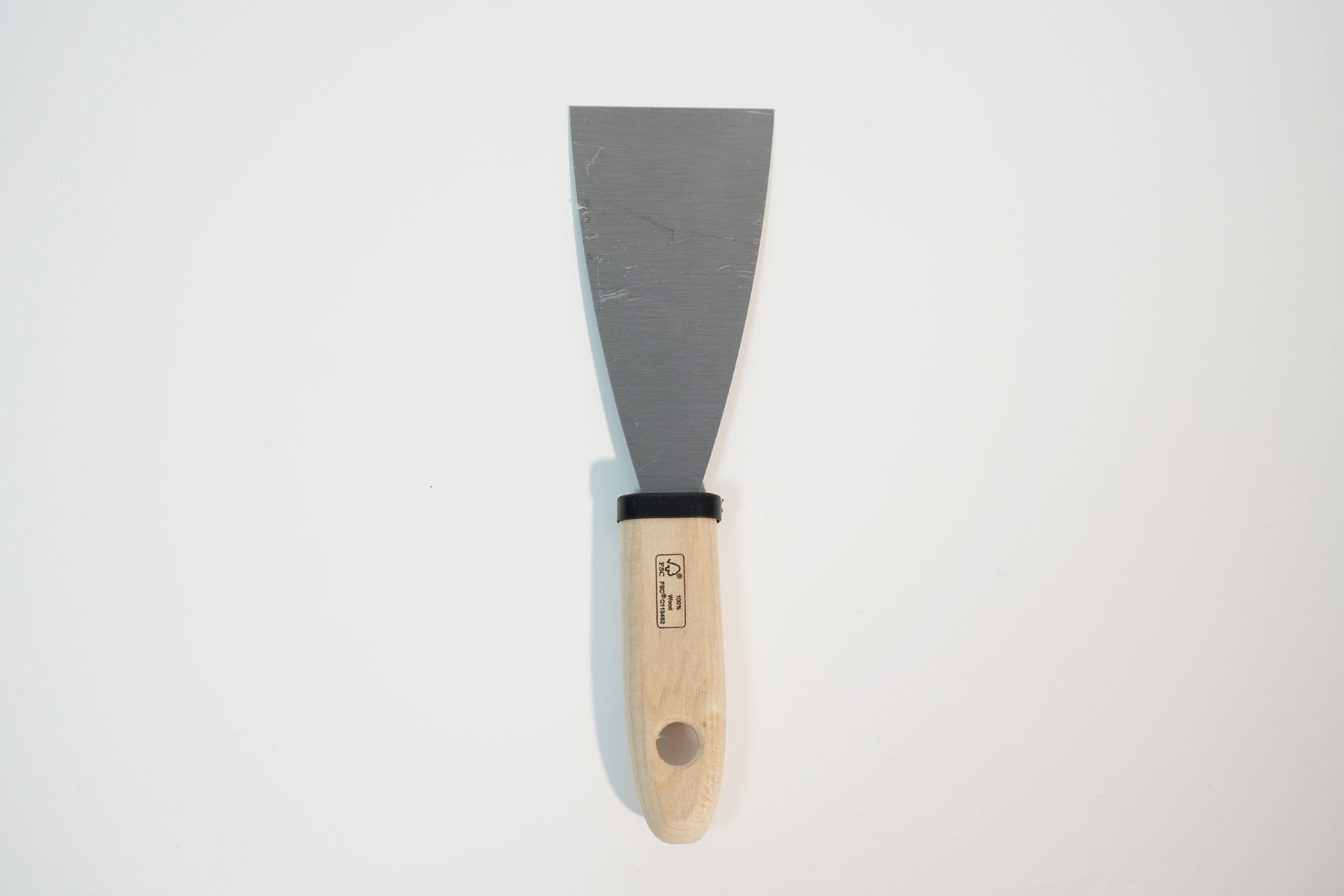             Painter spatula 60mm with flexible steel blade & wooden handle
        