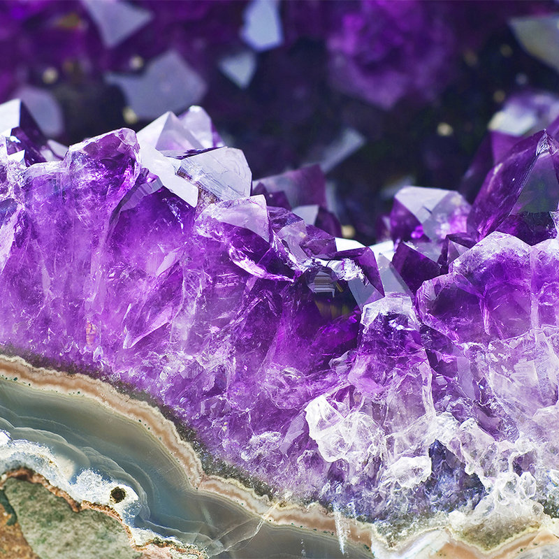 Digital behang Amethist en kristallen in paars - structuurvlies
